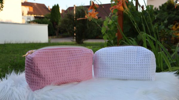 Wafflé Chic Pouch - Image 2