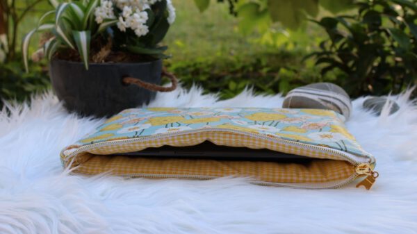 Tablet Sleeve (for 10.1 inches) - Image 3
