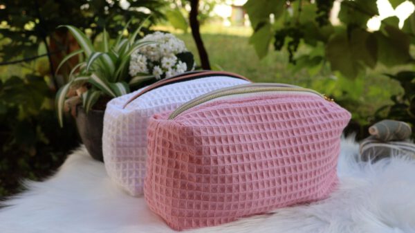 Wafflé Chic Pouch - Image 2